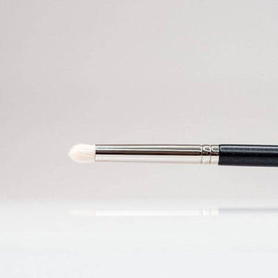 101 - Pencil Brush - Plush Beauty