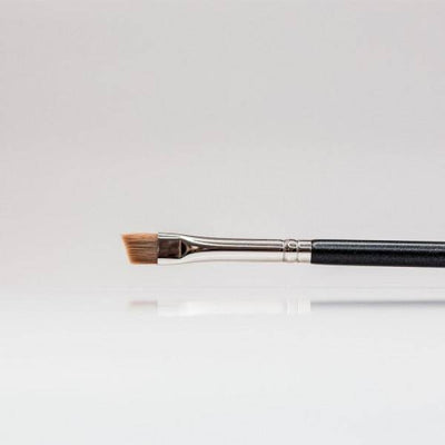 112 - Angled Brow Brush - Plush Beauty