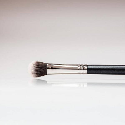 192 - Small Duofibre Blender Brush - Plush Beauty